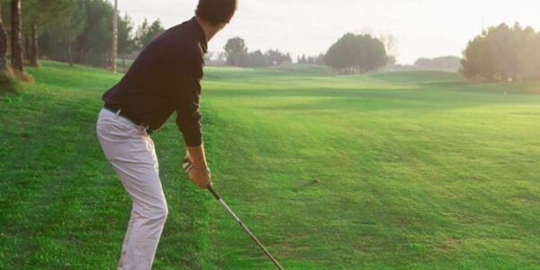 Un swing de golf puissant et plus sain avec le programme de golf Kinatex chez Kinatex Sports Physio, Québec et Ontario.