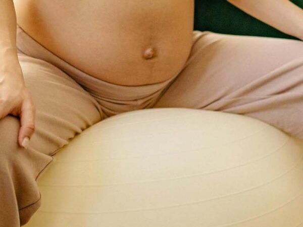 Consulter en kinésiologie en période pré et post-partum