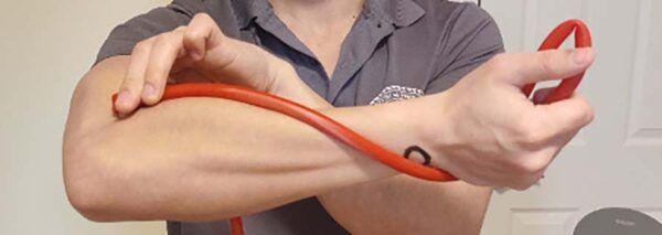 Ulnar wrist pain and posture at Kinatex Sports Physio, Quebec and Ontario.