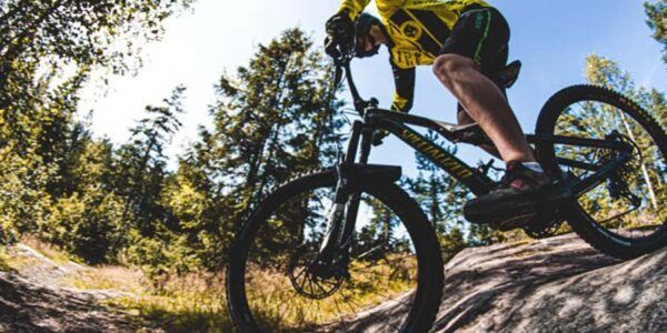 Fat bike, le vélo de montagne adapté à l'hiver ? Et la mécanique chez Kinatex Sports Physio, Québec et Ontario.