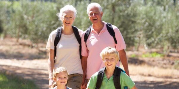 L’importance de l’activité physique après 65 ans et rester autonome chez Kinatex Sports Physio, Québec et Ontario.