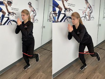 Prévenir les blessures en ski de fond avec le squat sur une jambe chez Kinatex Sports Physio, Québec et Ontario.