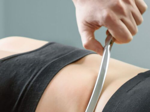 La mobilisation des tissus mous assistée par instrument (MTMAI) pour soulager les douleurs chez Kinatex Sports Physio, Québec et Ontario.