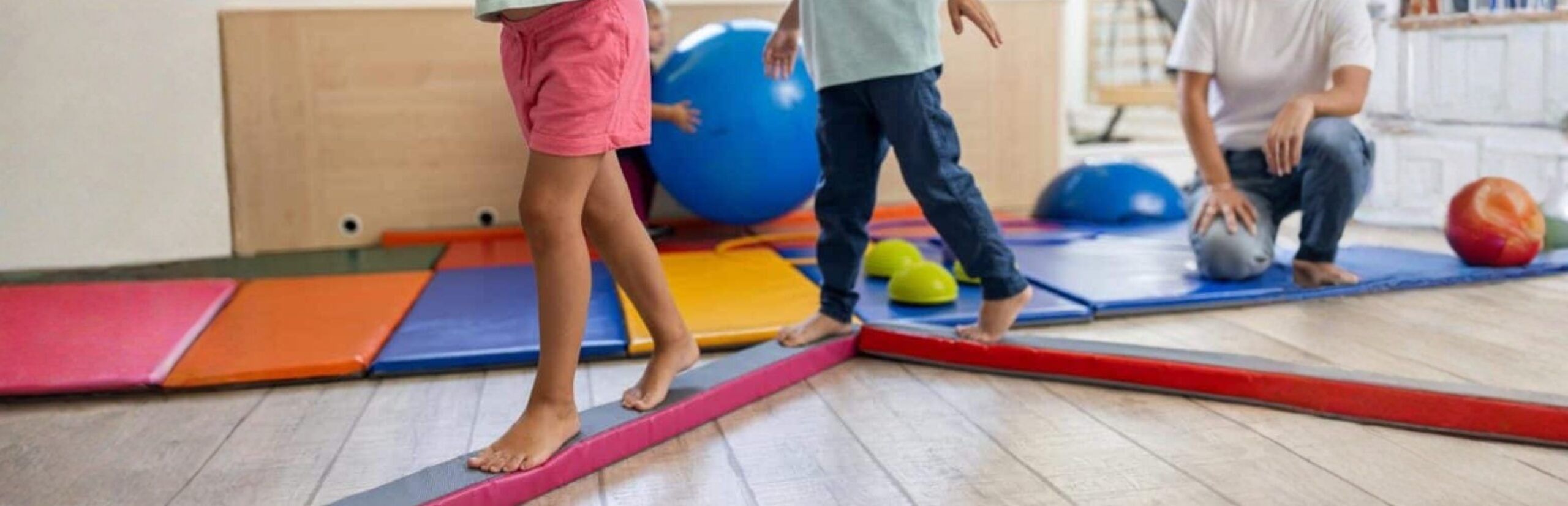 La marche sur la pointe des pieds chez l’enfant, est-ce normal?